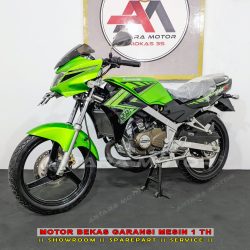 Sangat Istimewa NINJA R 150 2015 Seperti Baru