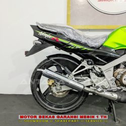 Sangat Istimewa NINJA R 150 2015 Seperti Baru