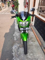 [Barang Antik] Sangat Istimewa NINJA R 150 2015 Seperti Baru