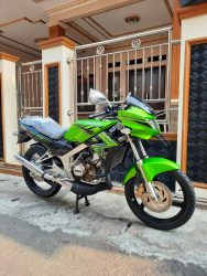 [Barang Antik] Sangat Istimewa NINJA R 150 2015 Seperti Baru